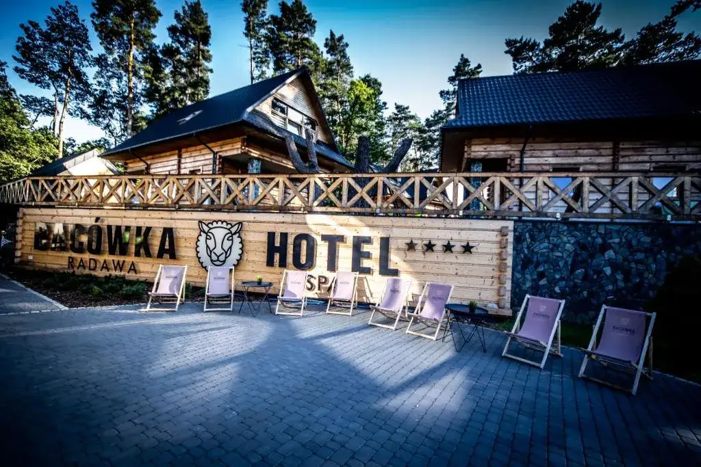 Zdjęcie Bac&oacute;wka Radawa SPA - idealne miejsce na relaks i rodzinny wypoczynek