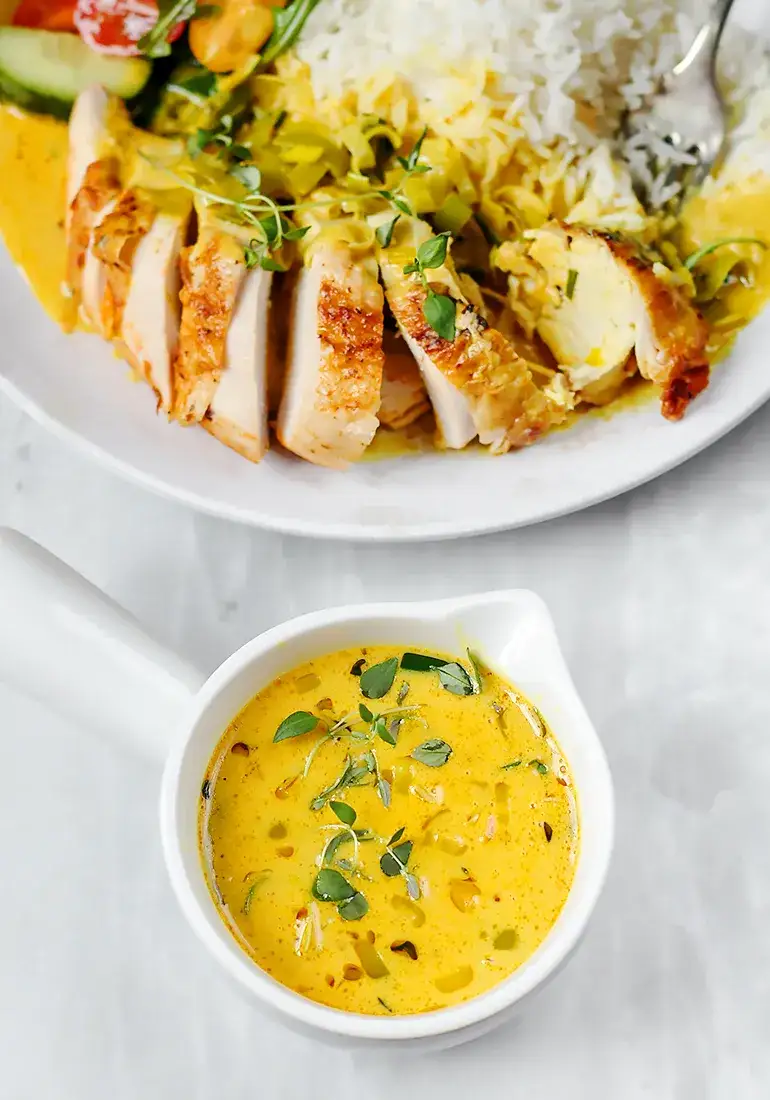 Zdjęcie Najlepsze sosy do piersi z kurczaka, które zachwycą Twoje podniebienie