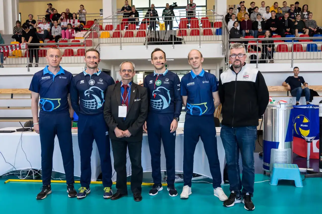 Zdjęcie Jak zostać sędzią siatkarskim: kompletny poradnik krok po kroku