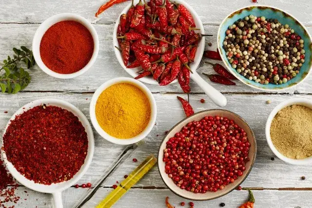 Zdjęcie Jakich przypraw najczęściej używamy w polskiej kuchni i dlaczego?