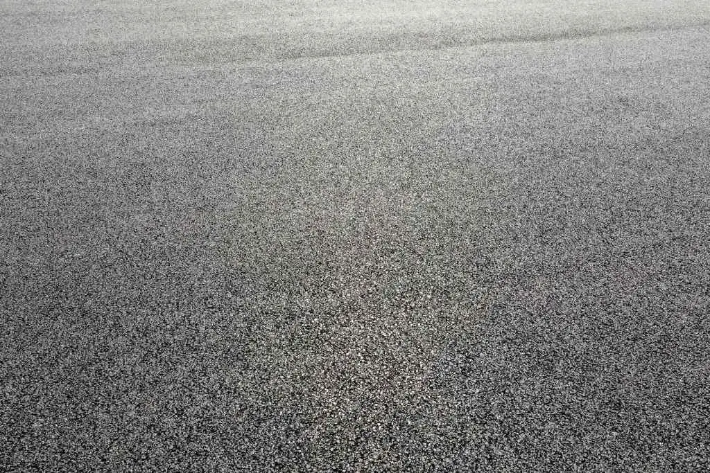 Zdjęcie Ile schnie asfalt? Poznaj czynniki wpływające na czas schnięcia
