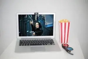 Zdjęcie Jak pobrać film z HBO Max na dysk i oglądać offline bez problemów