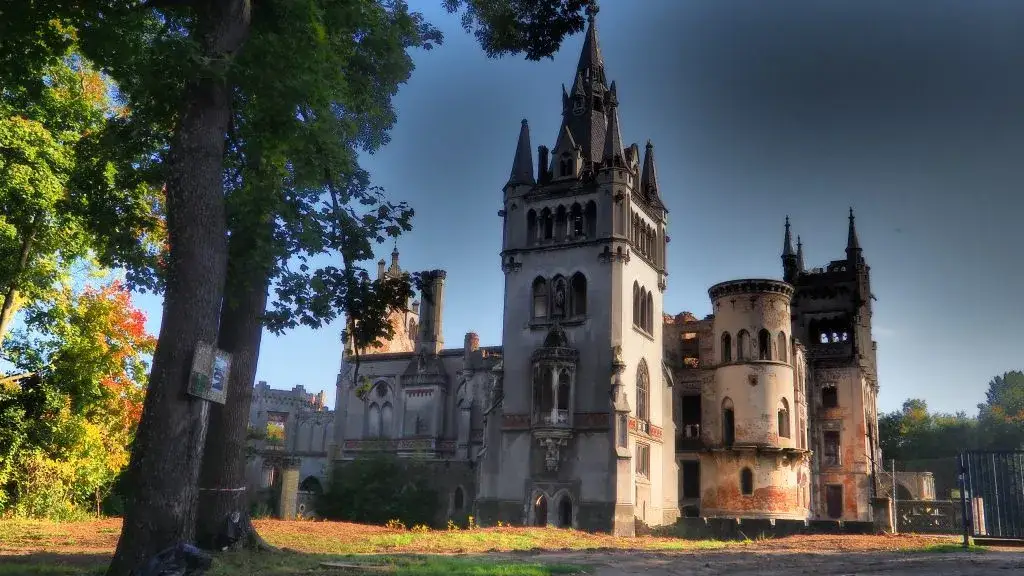 Zdjęcie Zamek w Kopicach dawniej: tajemnice i historia, które zaskakują