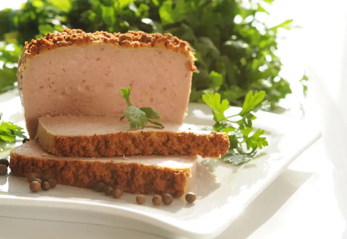 Zdjęcie Jak zrobić pasztet drobiowy: przepis na domowy przysmak