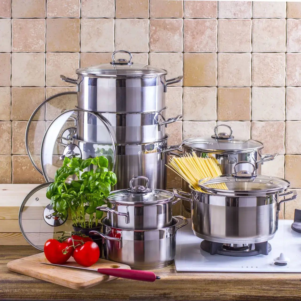 Zdjęcie Jakie garnki do kuchni wybrać, aby uniknąć kosztownych błędów?