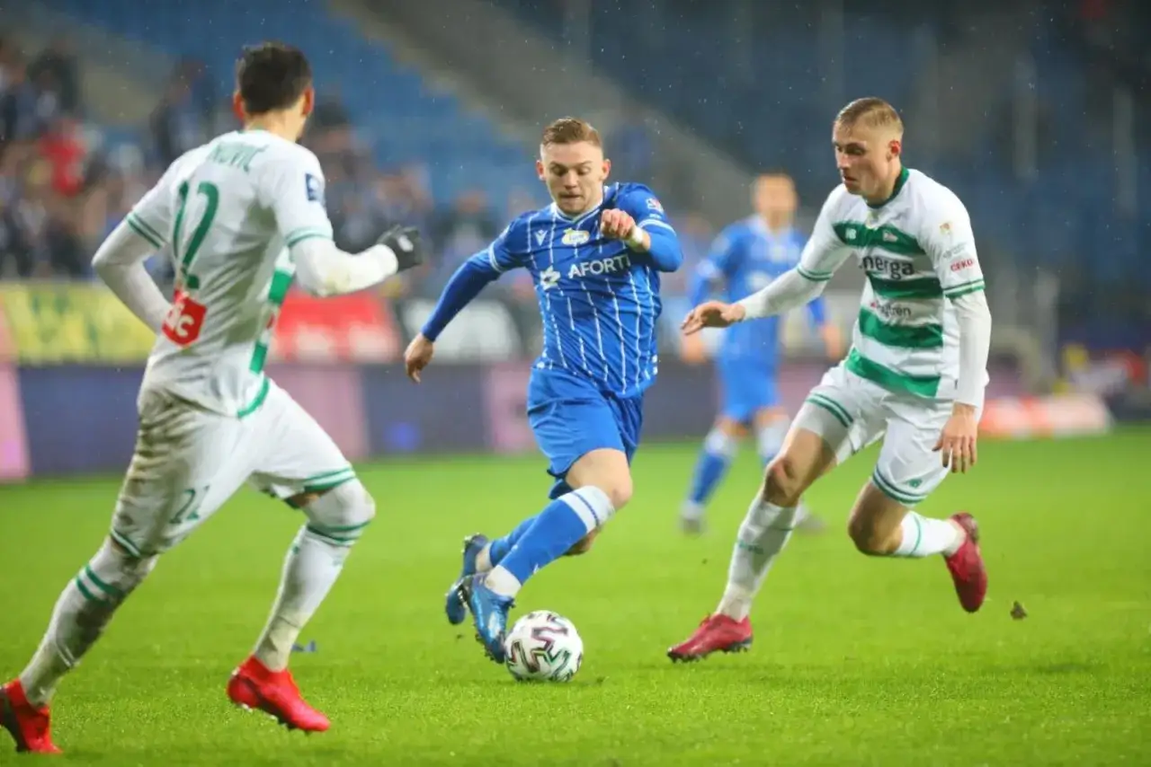 Zdjęcie Gdzie w TV oglądać mecz Pucharu Polski? Sprawdź najlepsze opcje