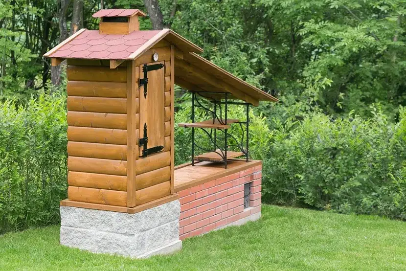 Zdjęcie Jak zbudować wędzarnię DIY – proste metody i materiały na sukces