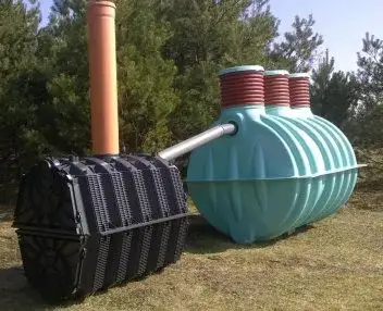 Zdjęcie Jaka oczyszczalnia na małą działkę? Porównanie typów i praktyczne porady