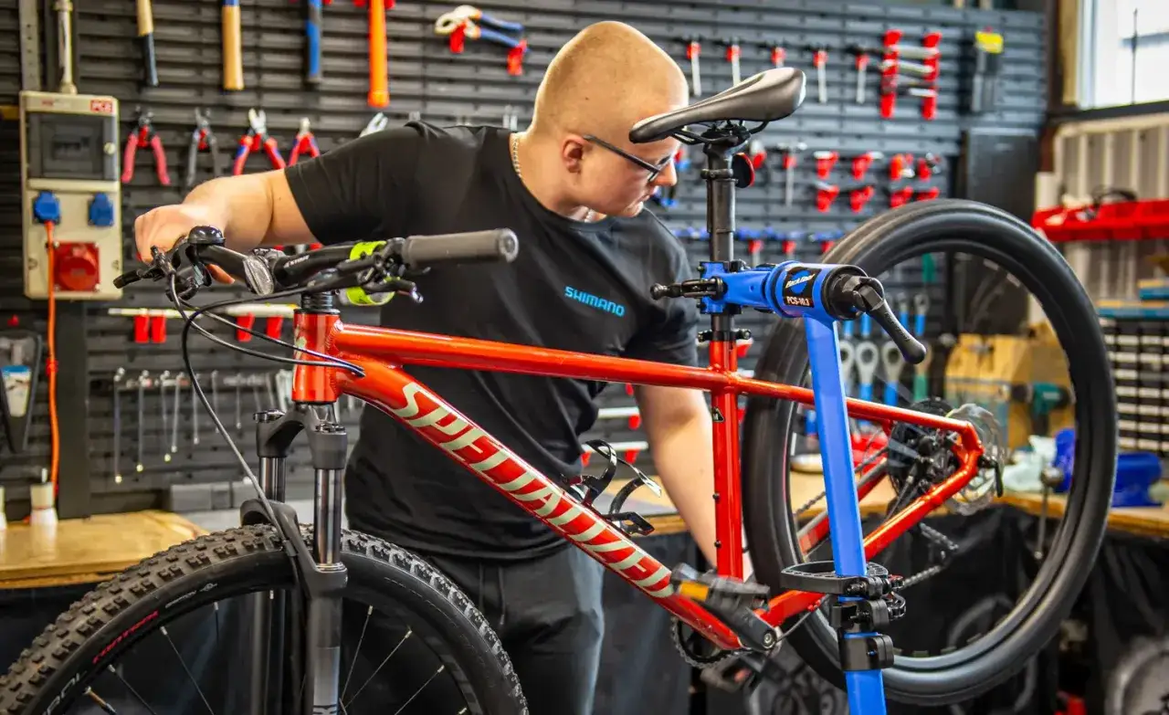 Zdjęcie Jakie ciśnienie w rowerze MTB zapewni bezpieczeństwo i komfort?