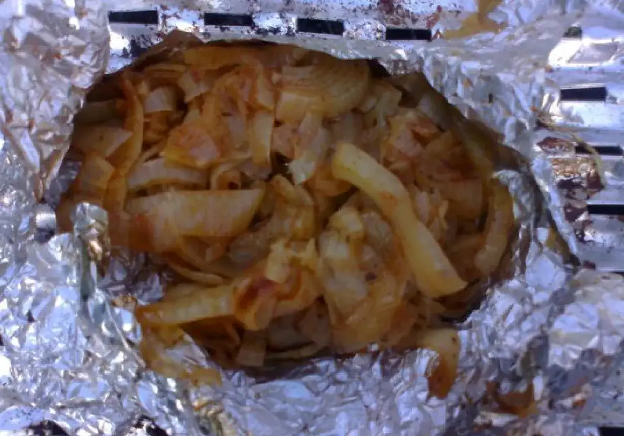 Zdjęcie Pyszna cebula na grillu: proste przepisy, które oczarują smakoszy