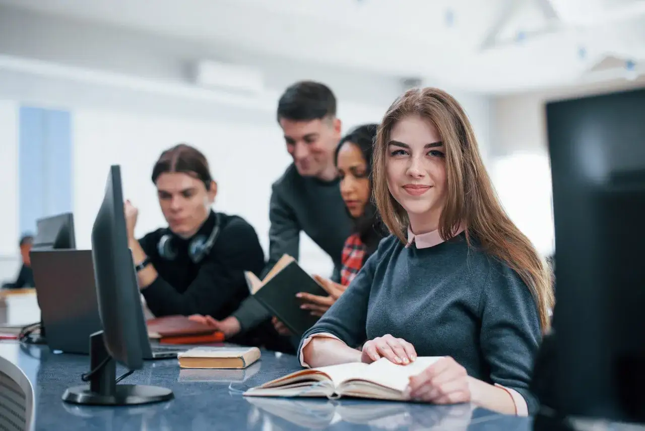 Zdjęcie Kiedy kończy się rekrutacja na studia? Sprawdź terminy, by nie przegapić!