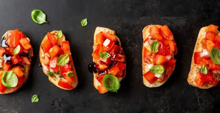 Zdjęcie Ile kosztuje catering na 30 osób? Sprawdź ceny i ukryte koszty