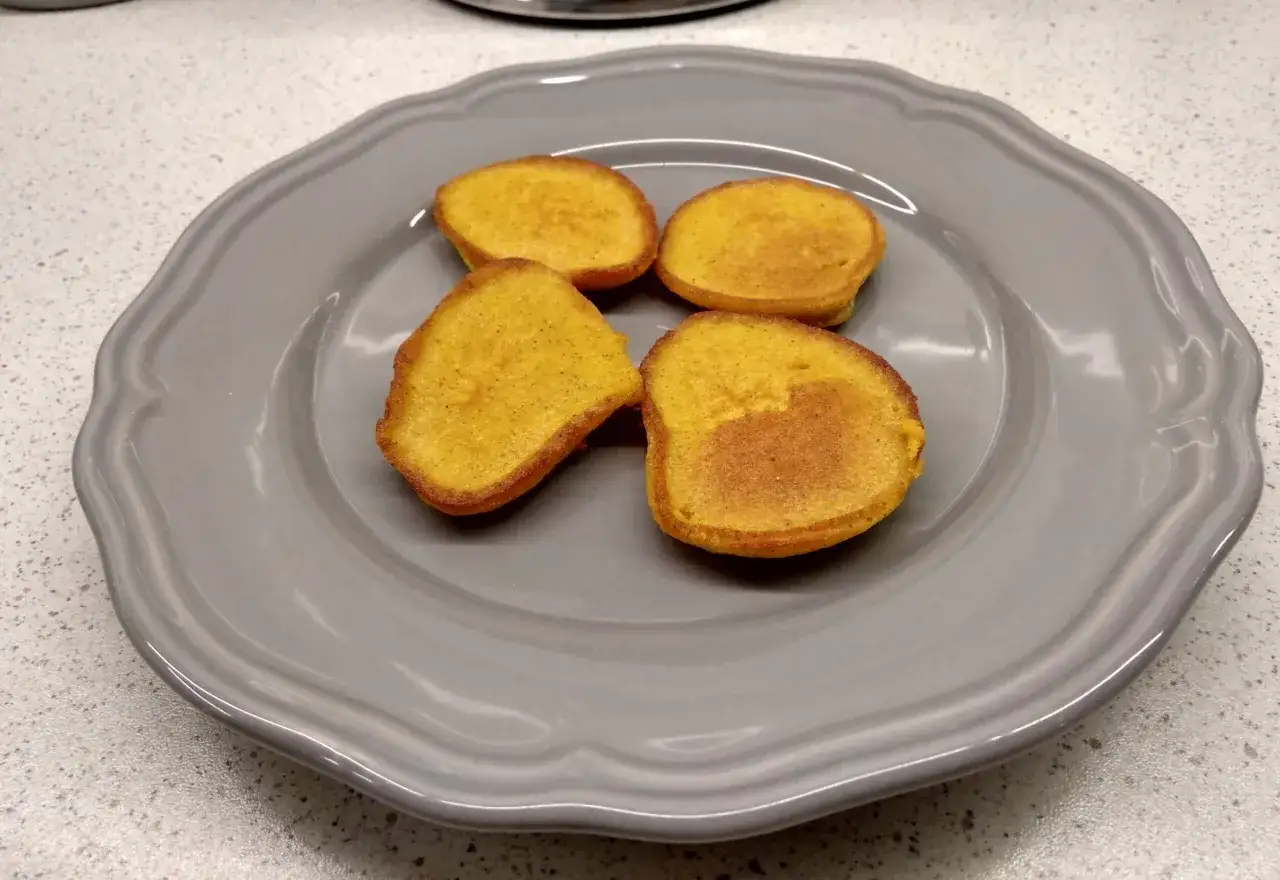 Zdjęcie Placuszki dyniowe dla dzieci: Smaczny przepis dla niemowlaka na śniadanie