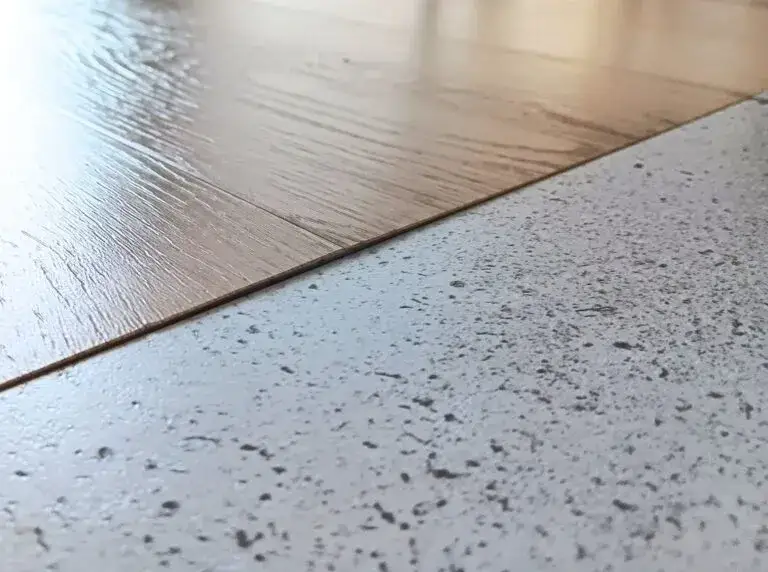 Zdjęcie Jak usunąć pył po remoncie z paneli i uniknąć ich uszkodzenia