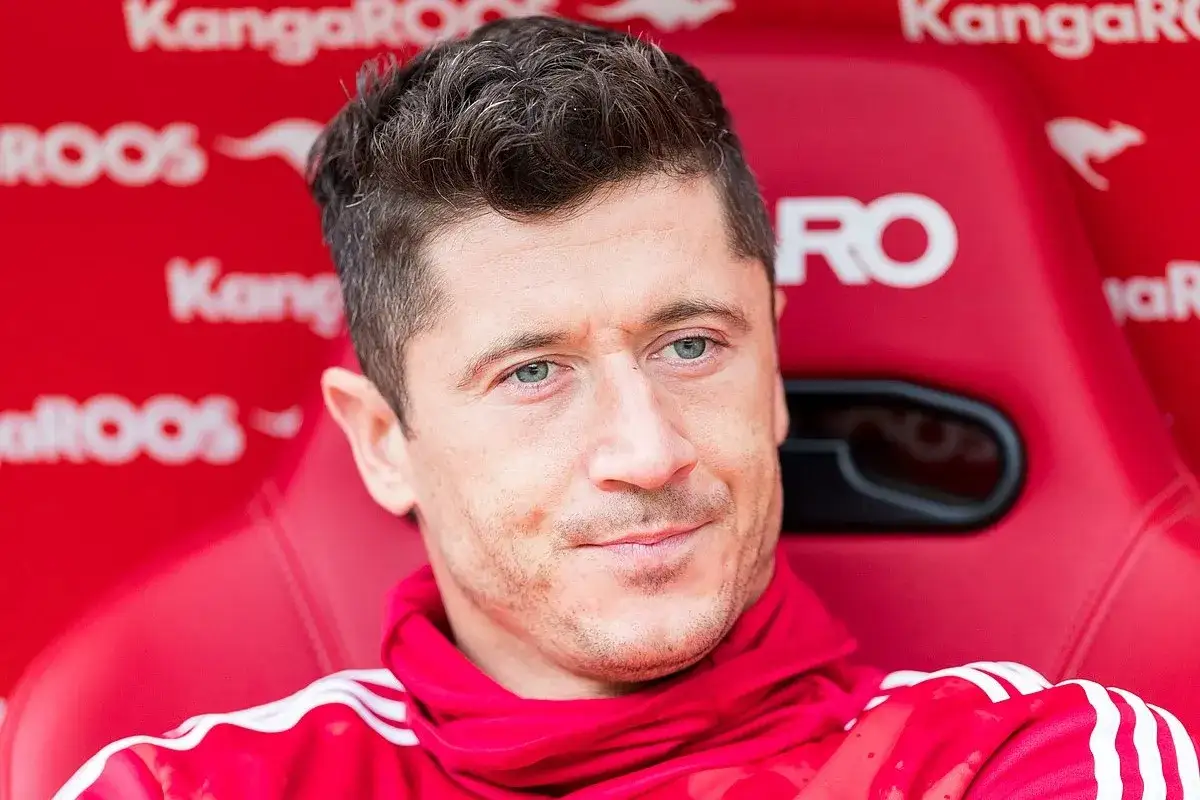 Zdjęcie Ile zarabia Lewandowski tygodniowo? Zaskakujące kwoty i szczegóły