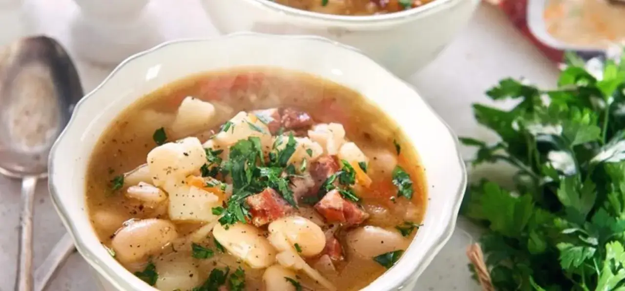 Zdjęcie Jak bez błędów zagęścić zupę? Sprawdzone sposoby na idealną konsystencję