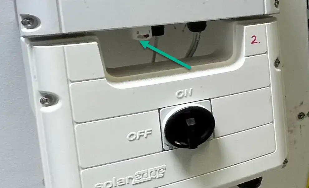 Zdjęcie Jak zresetować falownik solaredge i uniknąć problemów z urządzeniem