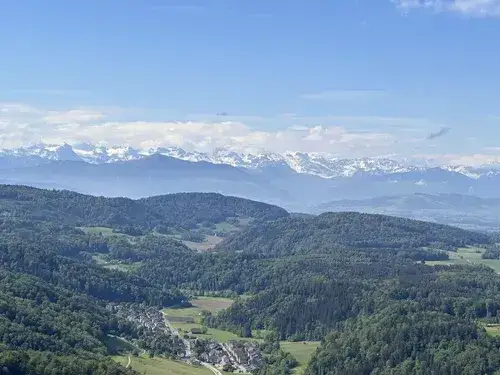 Zdjęcie Jezioro Zuryskie: piękne krajobrazy i atrakcje, które musisz poznać