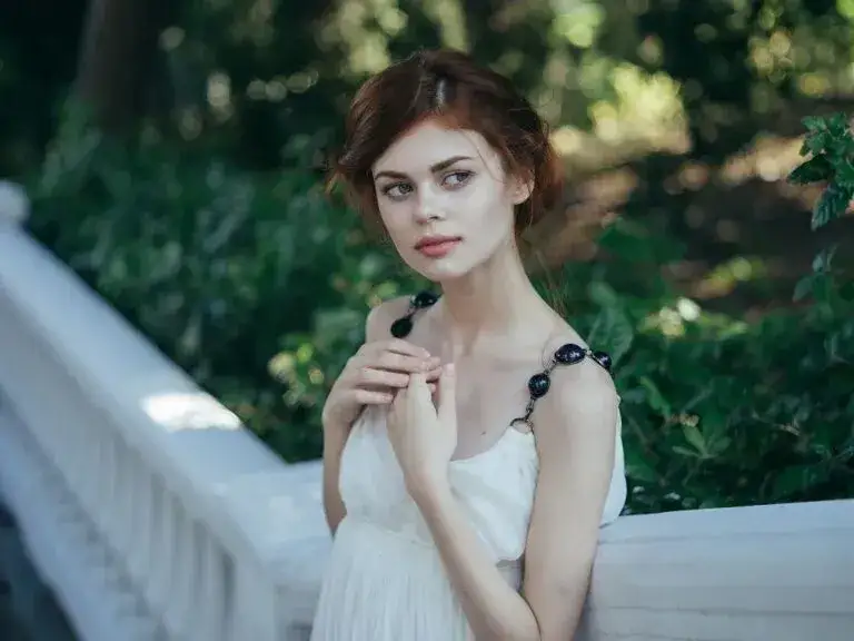 Zdjęcie Jak zrobić strój grecki z prześcieradła - łatwe kroki i pomysły