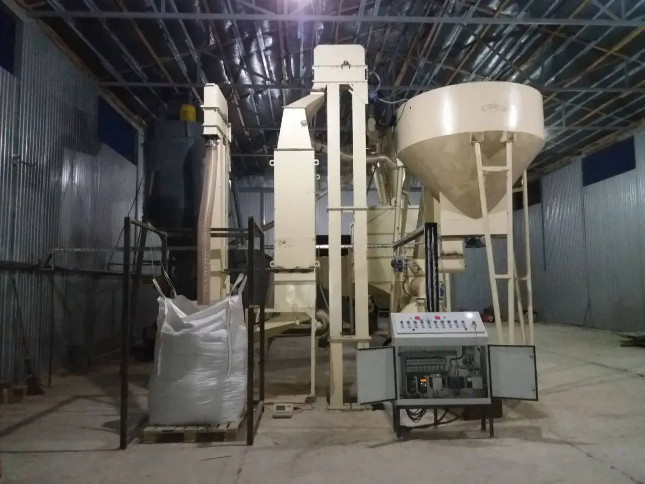 Zdjęcie Jak produkować pellet: Kluczowe etapy i tajemnice efektywnej produkcji