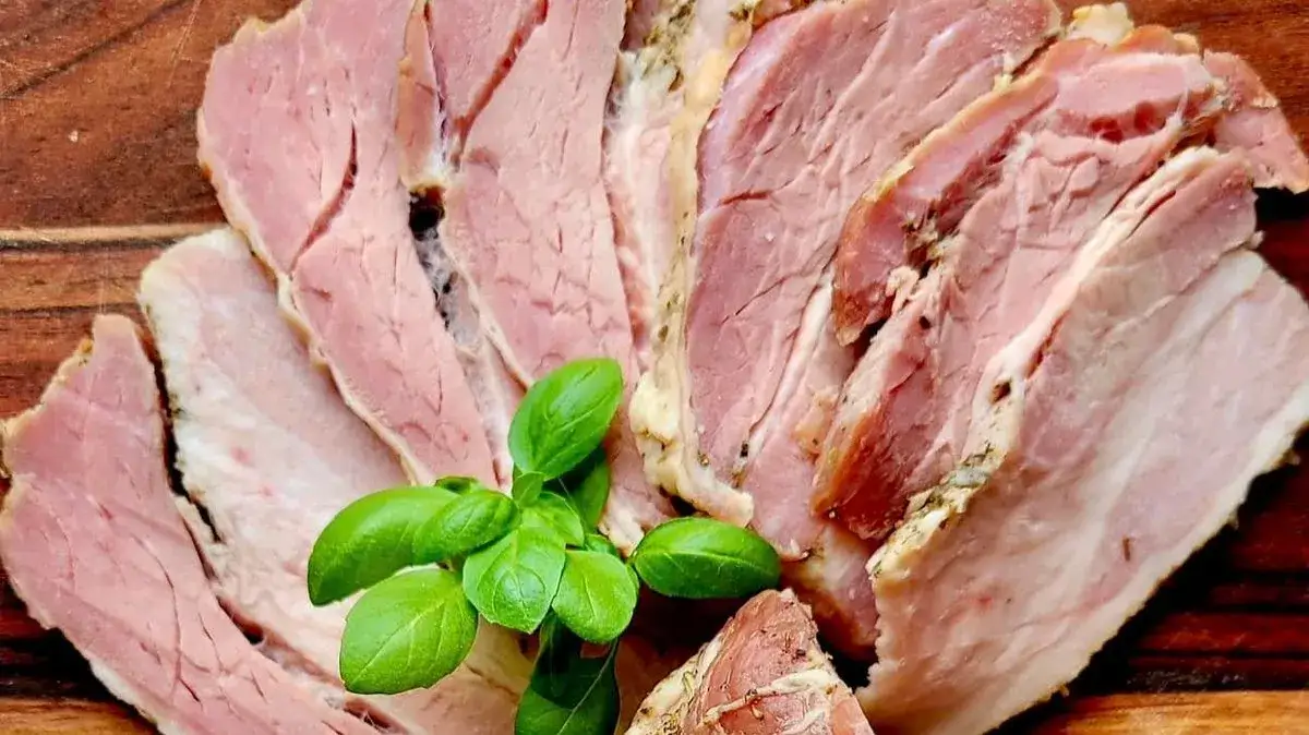 Zdjęcie Jak przyprawić boczek do pieczenia w piekarniku, aby był soczysty