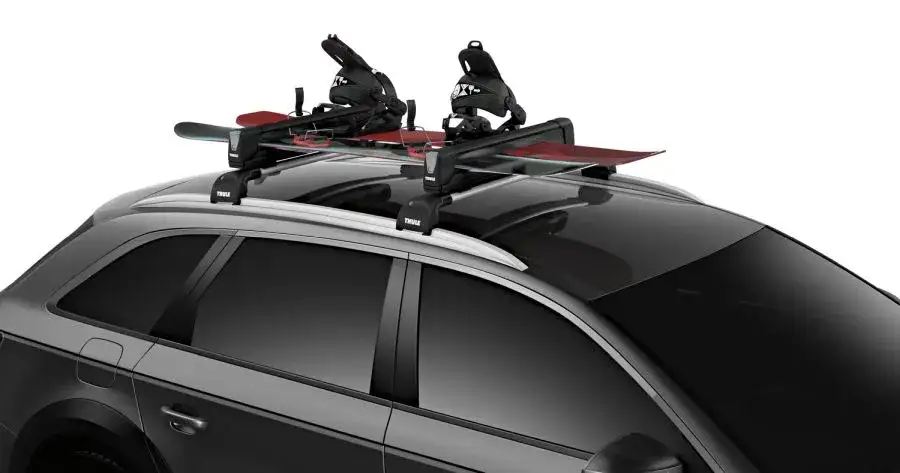 Zdjęcie Najlepsze uchwyty na narty na dach - bezpieczny transport sprzętu