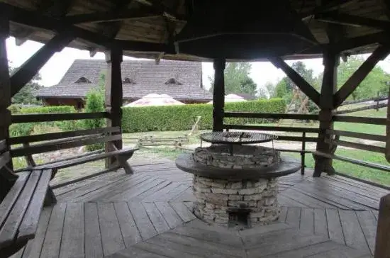 Zdjęcie Bac&oacute;wka u J&oacute;zka w Łodzi - odkryj smaki g&oacute;ralskiej kuchni w sercu miasta