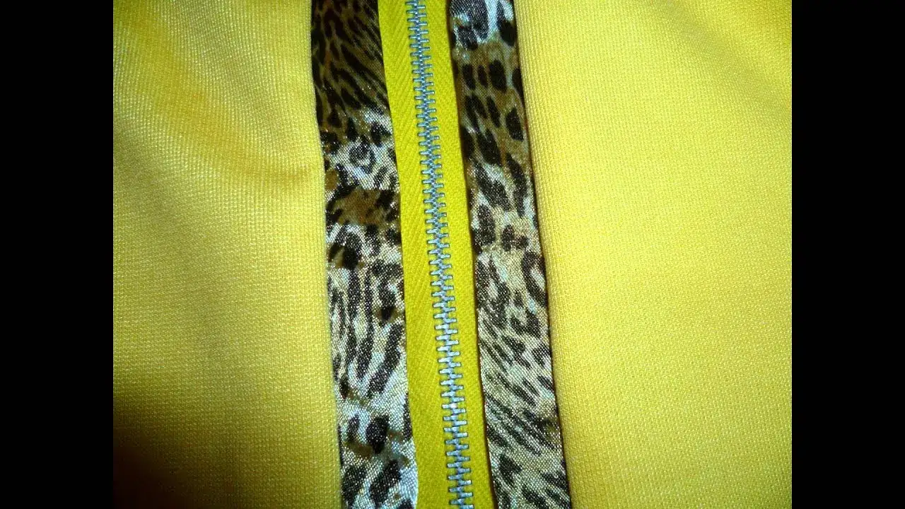 Zdjęcie Jak poszerzyć spódnicę w prosty sposób i uniknąć nieprzyjemności