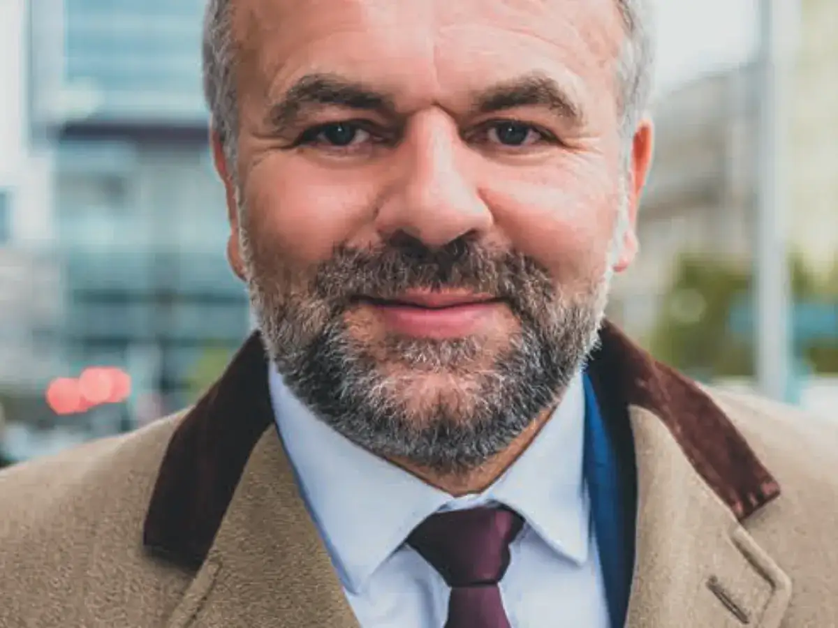 Zdjęcie Artur Kozieja wiek - ile lat ma i jakie ma doświadczenie zawodowe?