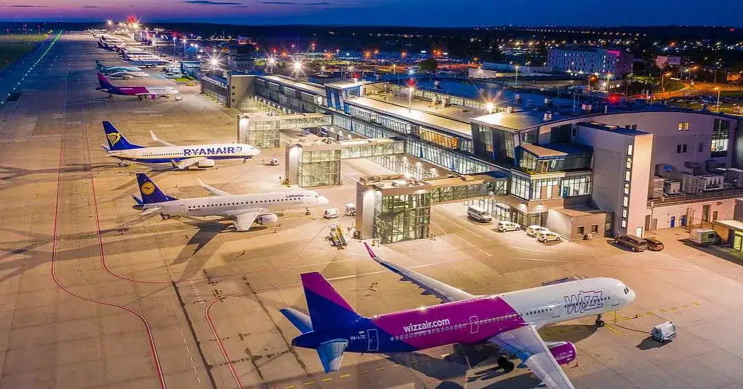 Zdjęcie Na jakiej ulicy jest lotnisko w Pyrzowicach? Oto adres, który musisz znać