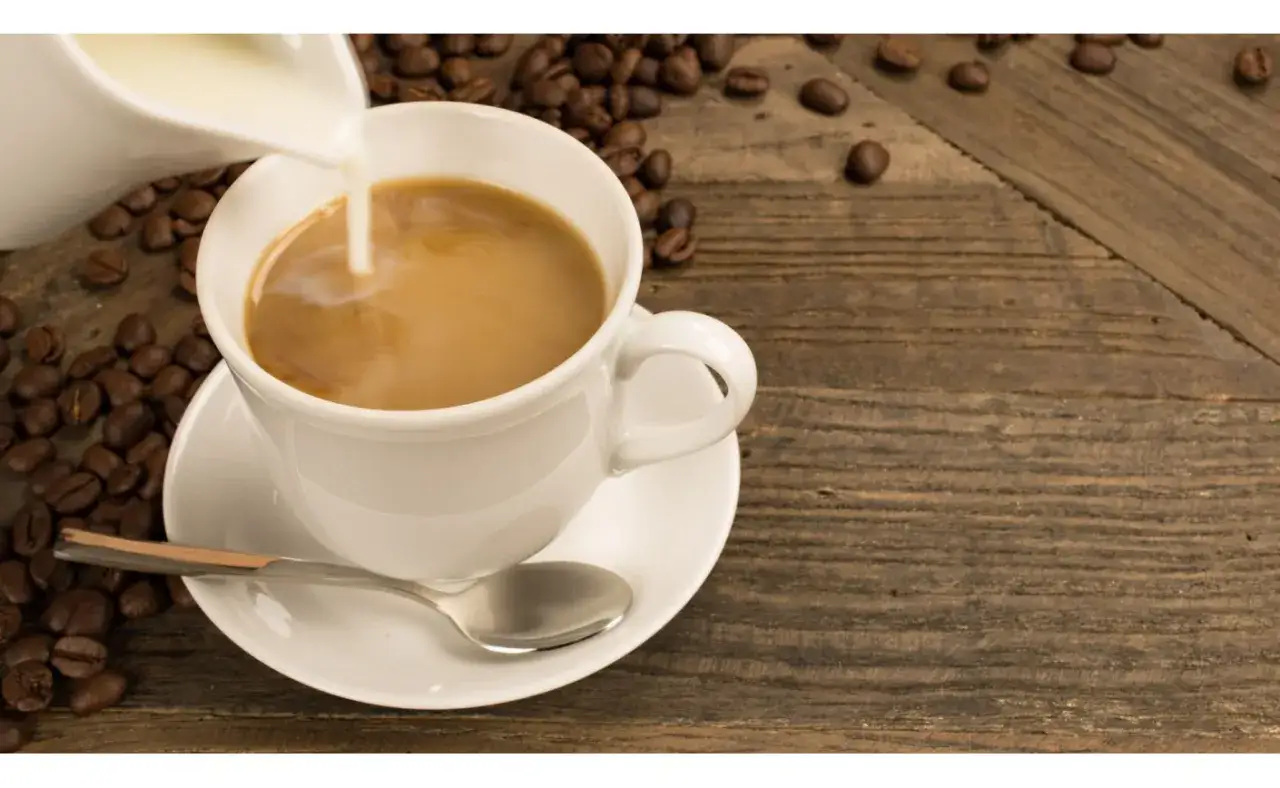 Zdjęcie Czy kawa z mlekiem roślinnym jest zdrowa? Odkryj prawdę o jej wpływie