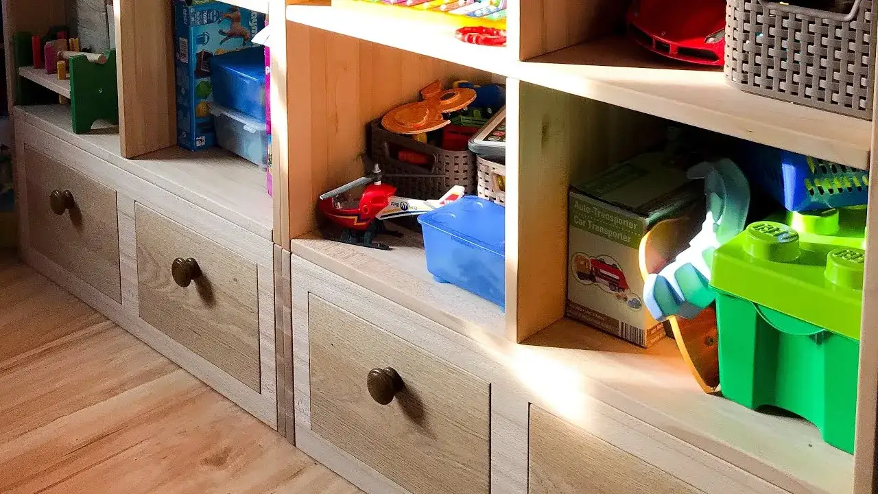 Zdjęcie Jak zrobić regał na zabawki - proste kroki do funkcjonalnego rozwiązania