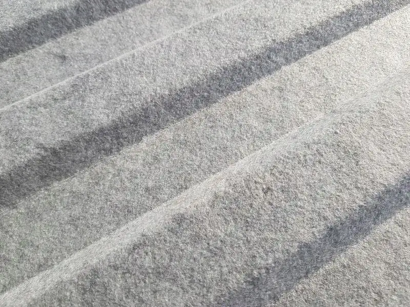 Zdjęcie Wartość i właściwości blach z filcem – opinie przed zakupem