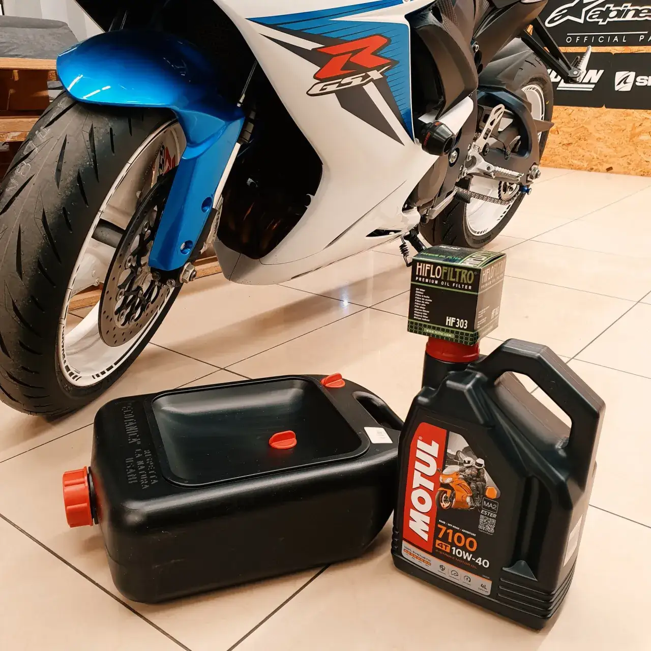 Zdjęcie Co ile wymiana oleju w motocyklu? Uniknij kosztownych błędów