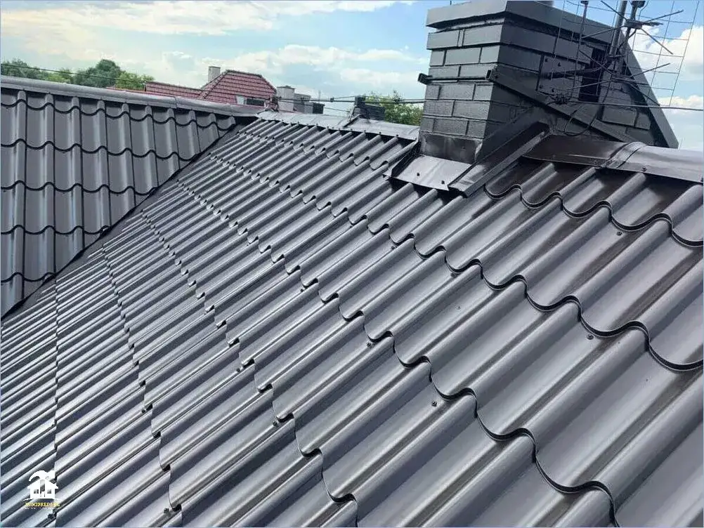 Zdjęcie Blachodachówka czy dachówka? Poznaj zalety i wady wyboru