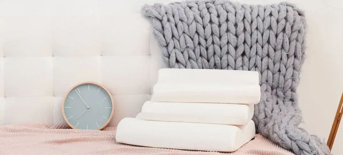 Zdjęcie Najlepsza poduszka między kolana, która zlikwiduje Twój ból w nocy