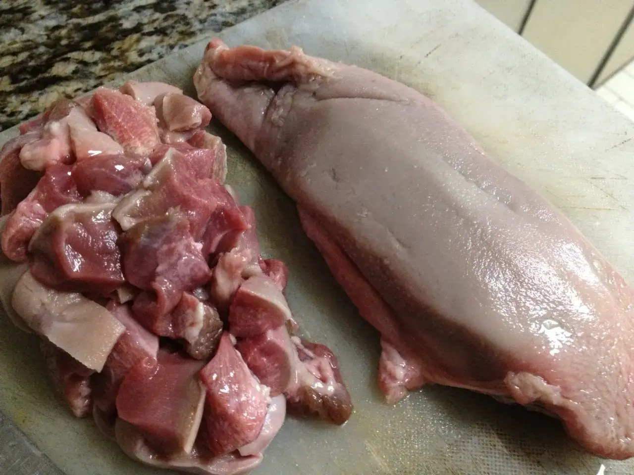 Zdjęcie Jak obrać ozory wieprzowe i uniknąć najczęstszych błędów