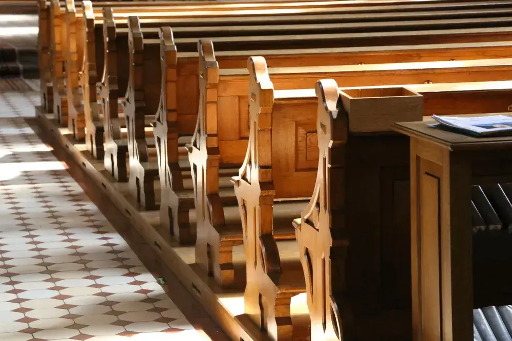 Zdjęcie Jak wypisać się z kościoła - prosta droga do wolności od religii