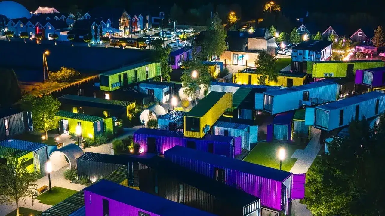 Zdjęcie Ile kosztuje nocleg w Energylandii? Zaskakujące ceny i opcje zakwaterowania