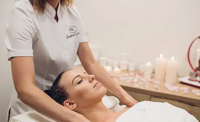 Zdjęcie Najlepsze spa dla niej - relaksacyjne pakiety, które zachwycą każdą kobietę