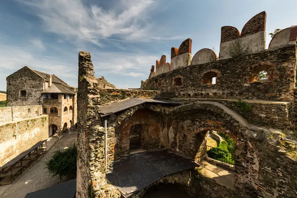 Zdjęcie Zamki Dolnego Śląska lista: Odkryj piękno zapomnianych zamków