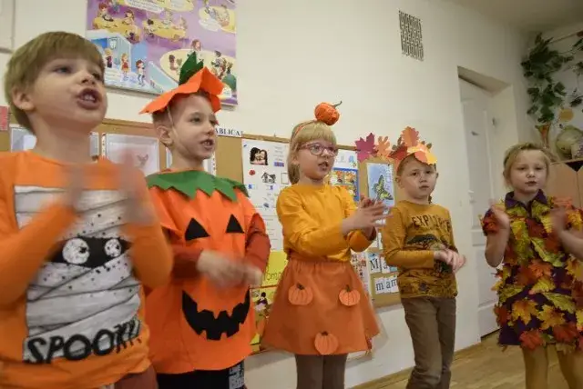 Zdjęcie Jak ubrać dziecko na bal jesieni: praktyczne i kreatywne pomysły dla rodzica