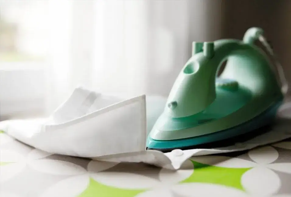 Zdjęcie Jak wyprasować ubrania bez żelazka: 5 skutecznych metod