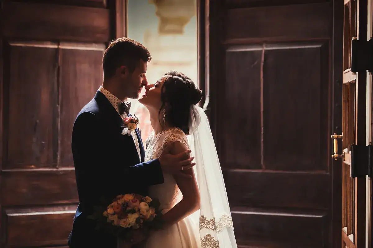 Zdjęcie Dlaczego chce zawrzeć małżeństwo w kościele? Zrozum protokół i jego znaczenie