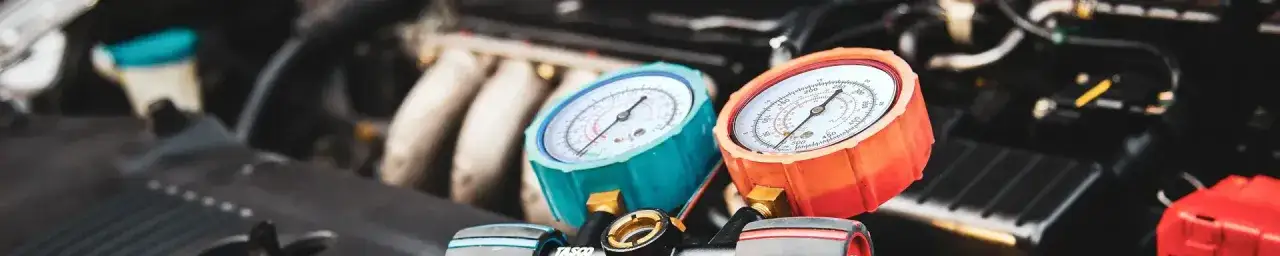 Zdjęcie Die richtige K&uuml;hlfl&uuml;ssigkeit f&uuml;r die Klimaanlage im Auto w&auml;hlen