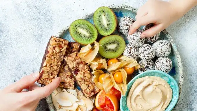 Zdjęcie Przekąski które mają mało kalorii - smaczne i zdrowe opcje na każdy dzień