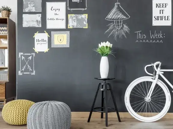 Zdjęcie Jak malować farbą tablicową? Poradnik krok po kroku