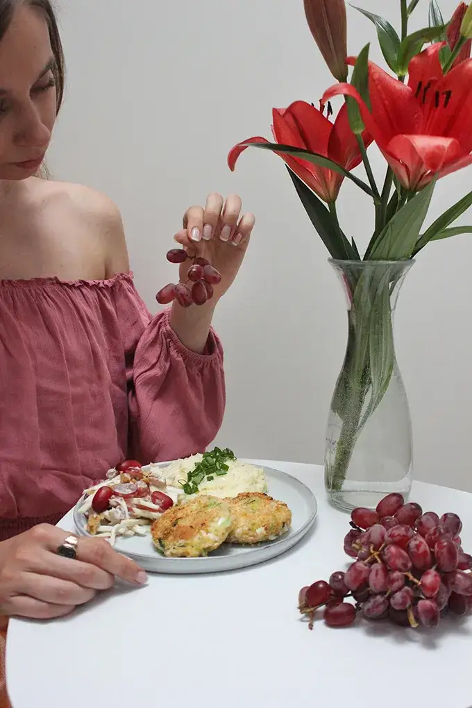 Zdjęcie Kotlety jajeczne jaka surówka – najlepsze połączenia na obiad