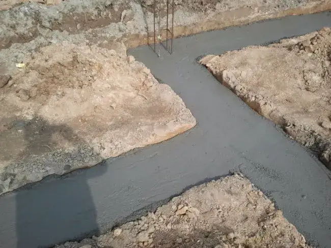 Zdjęcie Fundamenty bez szalunków: Oszczędna metoda budowy - co warto wiedzieć?