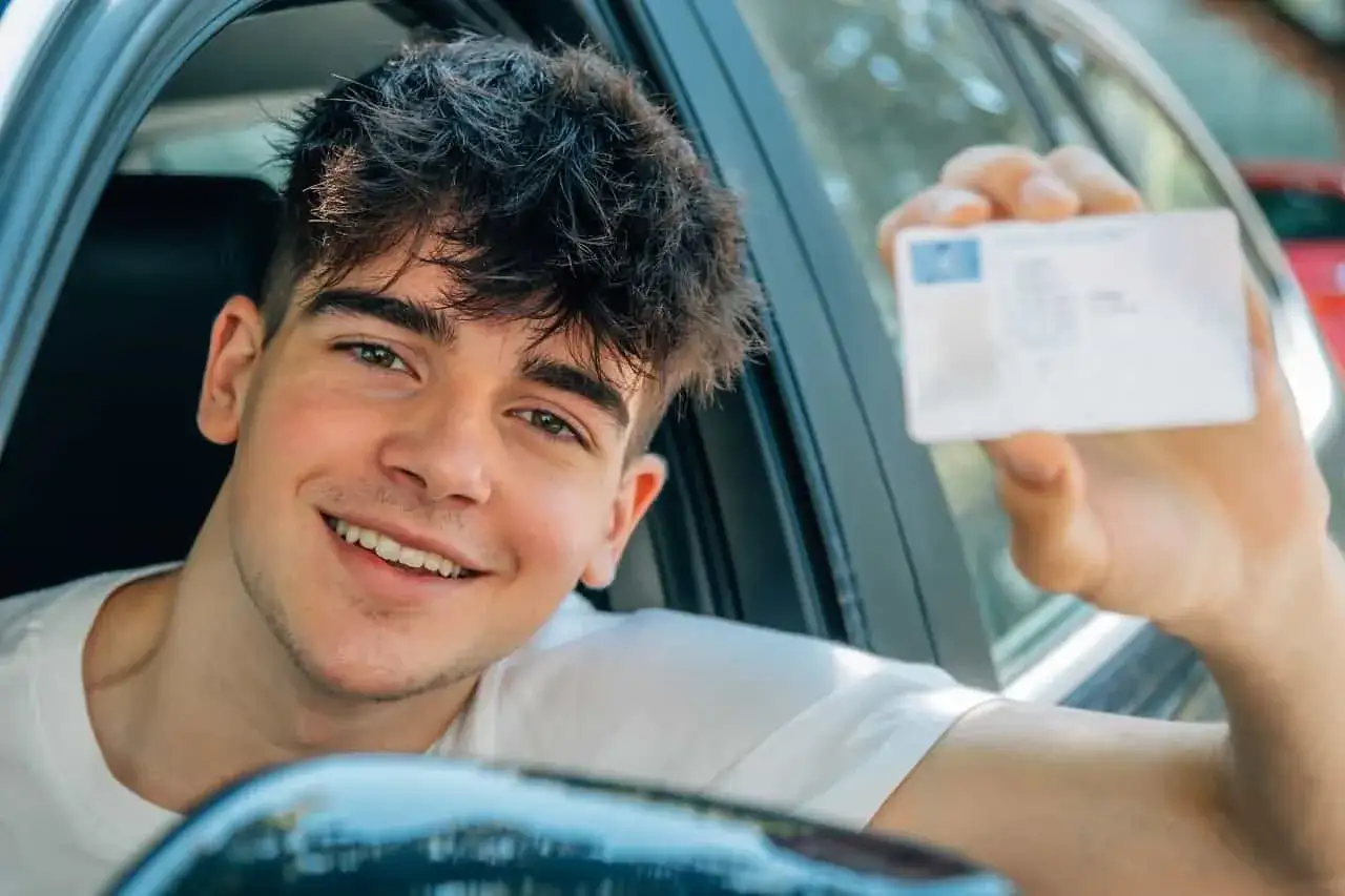 Zdjęcie Ile czasu na odbiór prawa jazdy? Sprawdź, co może opóźnić proces